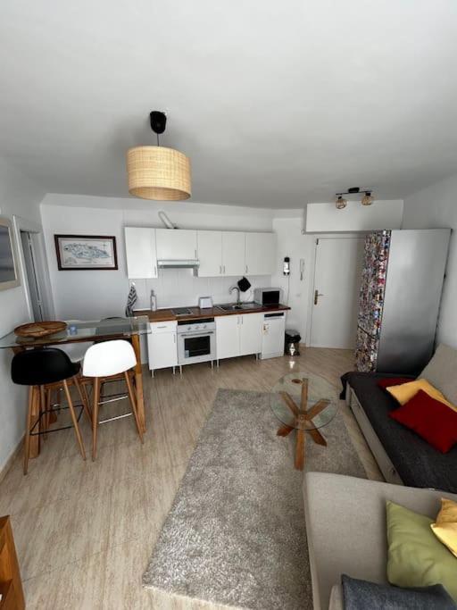 Bonito Y Comodo Apartamento เบนัลมาเดนา ภายนอก รูปภาพ
